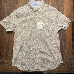 New with Tags Ben Sherman short sleeve button down.